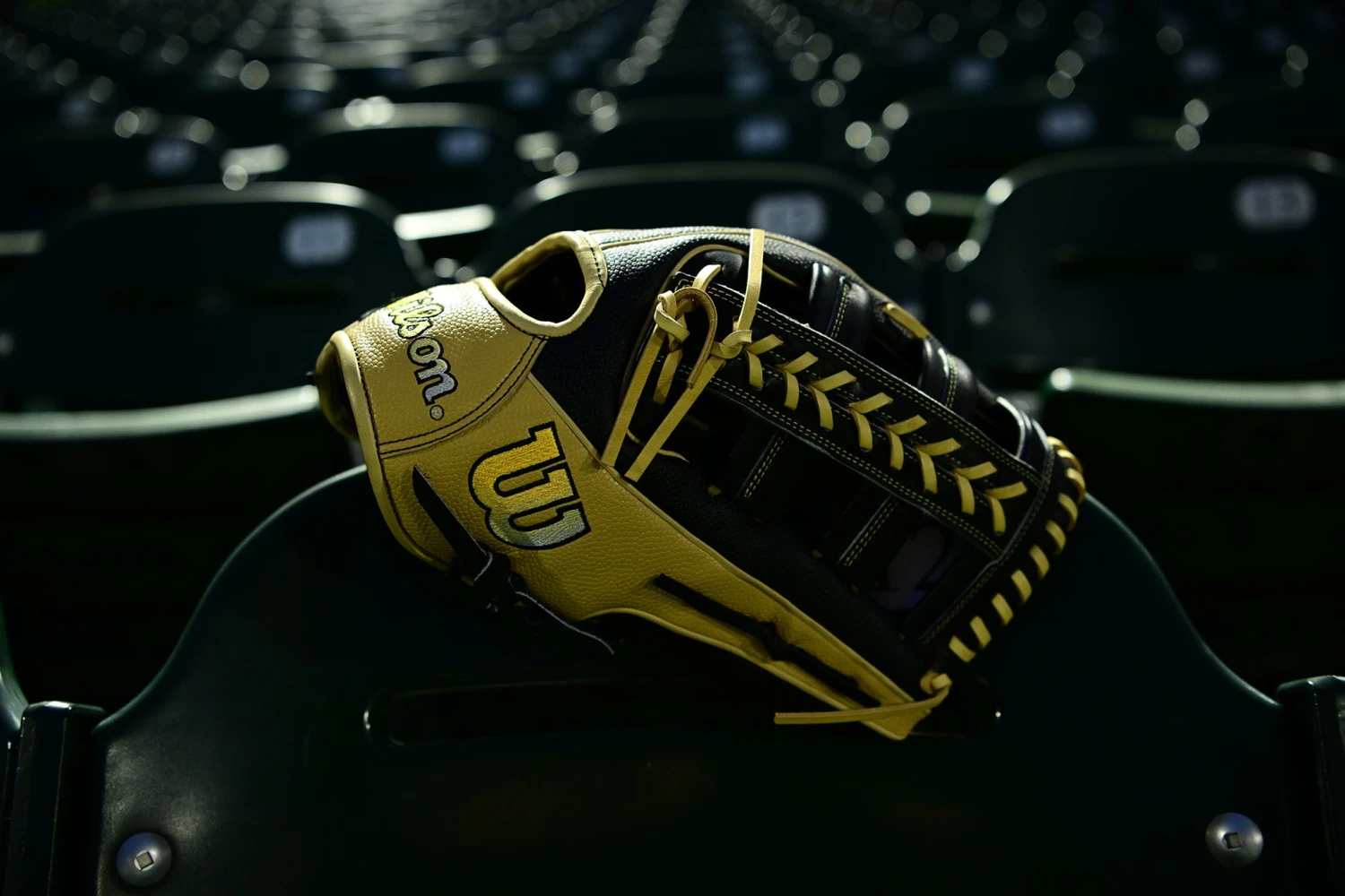 2023 Wilson A2000 1810 Super Skin 12.75" Outfield Baseball Glove: WBW1009731275 4 2023 Wilson A2000 1810 Super Skin 12.75" Outfield Baseball Glove: WBW1009731275 - Image 2